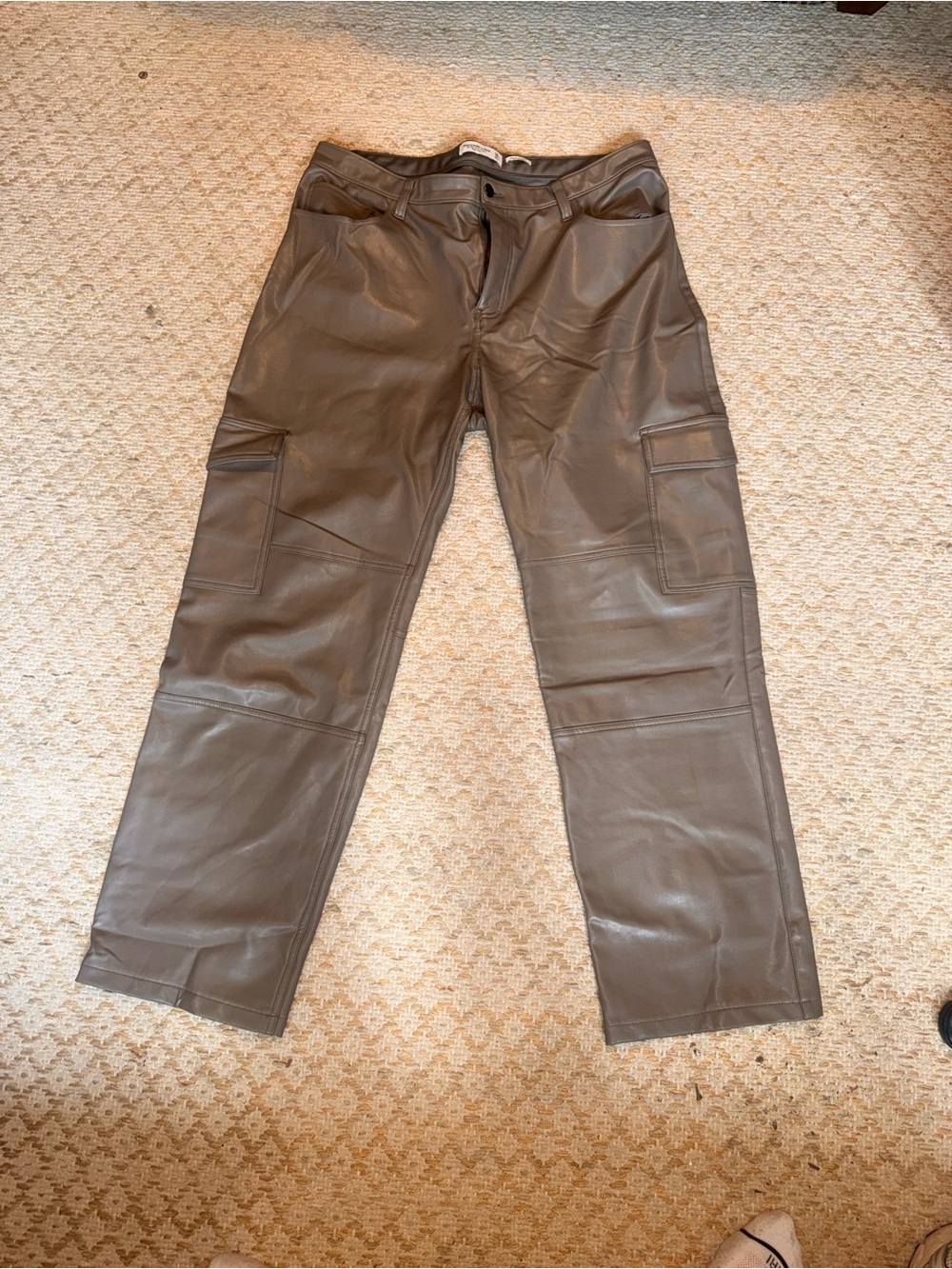 Abercrombie & Fitch Women's Brown Relaxed Fit Cargo Pants